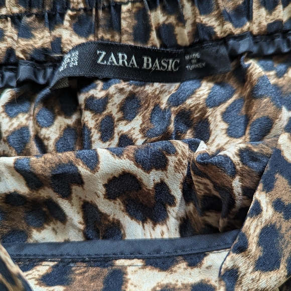 Pleated Zara maxi skirt xs - Picture 2 of 3